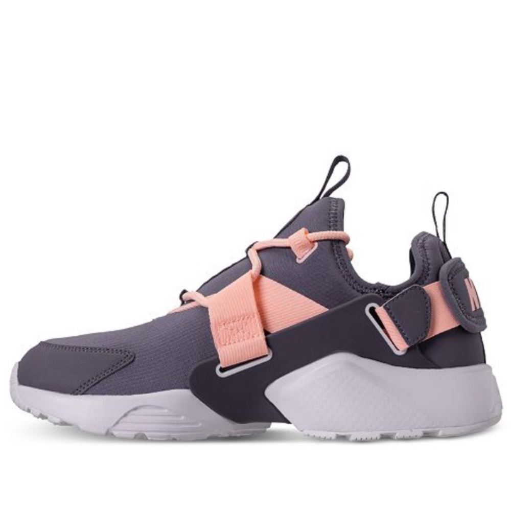 NIKE AIR HURACHE City Low Casual Sneakers womens 6 - Picture 4 of 8